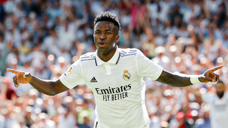Vinicius Junior comemorando gol