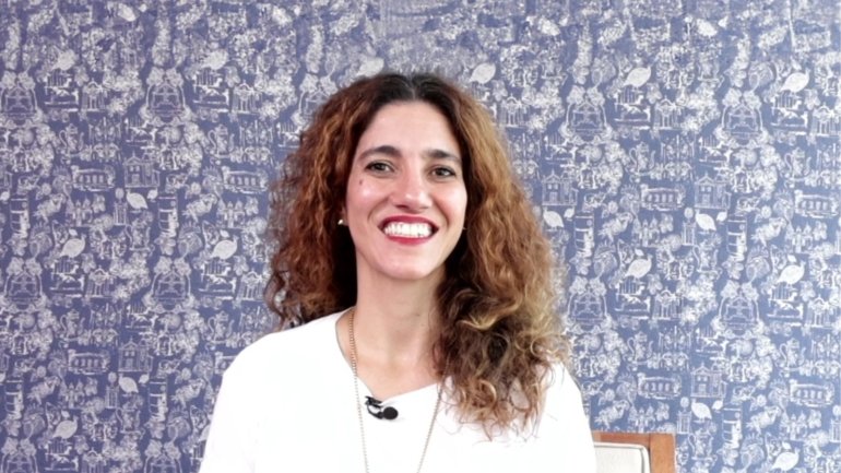 Antonia Pellegrino: consenso para a reconstrução