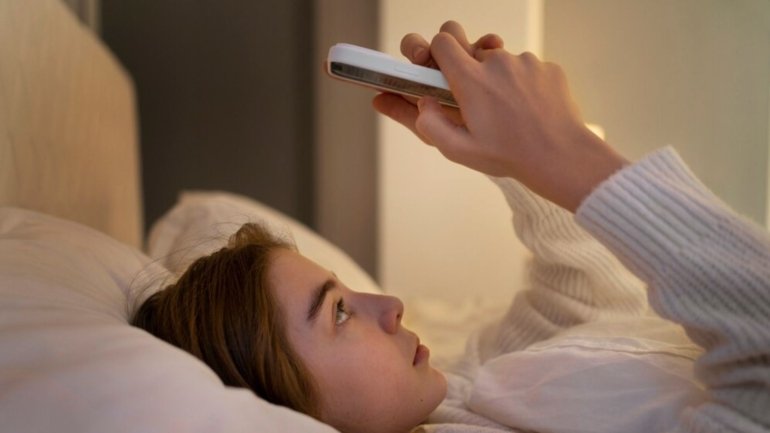 Cyberbullying agora é crime: saiba como nova lei pode proteger crianças e jovens