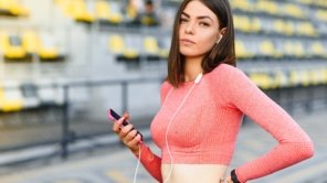 Obsoleta, eu? Entenda como a durabilidade programada dos produtos hoje também descarta pessoas