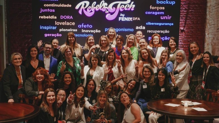 Campanha ‘Rebels in Tech’ busca fortalecer presença feminina na TI