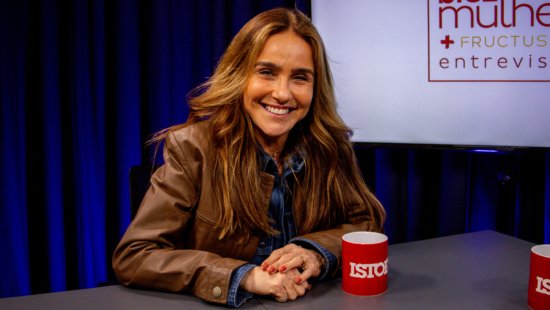 Em entrevista, Monique Curi fala sobre carreira, maternidade e reinvenção após os 50